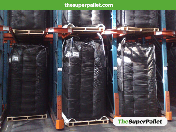 Pallets of fabric for the movement and transport of sacks, super bags ...
