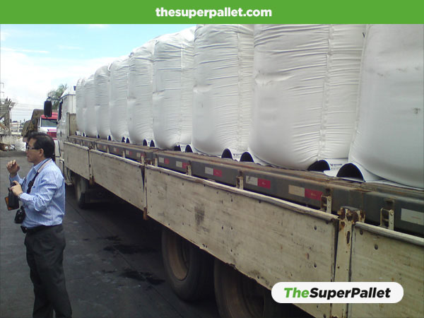 Pallets of fabric for the movement and transport of sacks, super bags ...